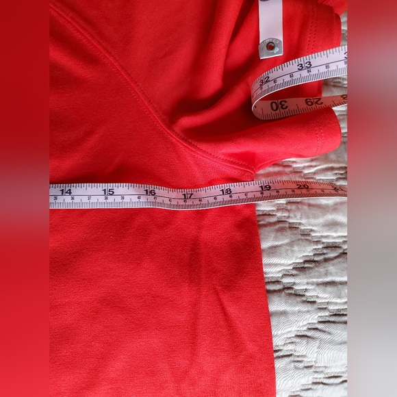 Red dress. Short sleeve. Straight cut. NWT. Medium - Picture 9 of 10